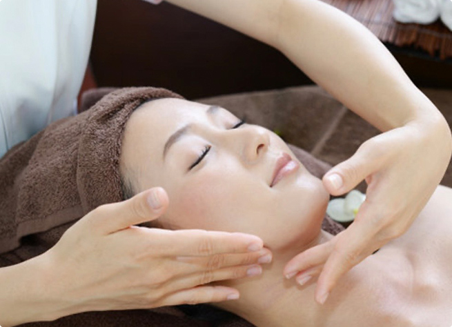 小顔リンパフェイシャル